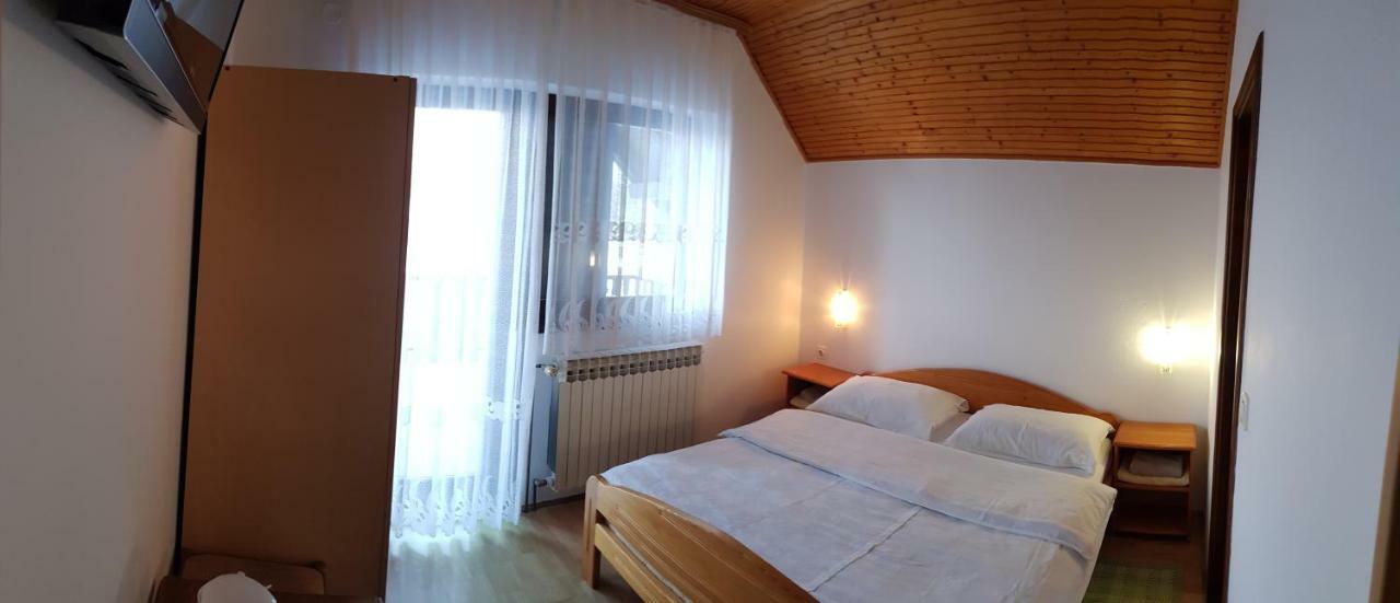 House Anamarija Hotel Seliste Dreznicko Exterior photo